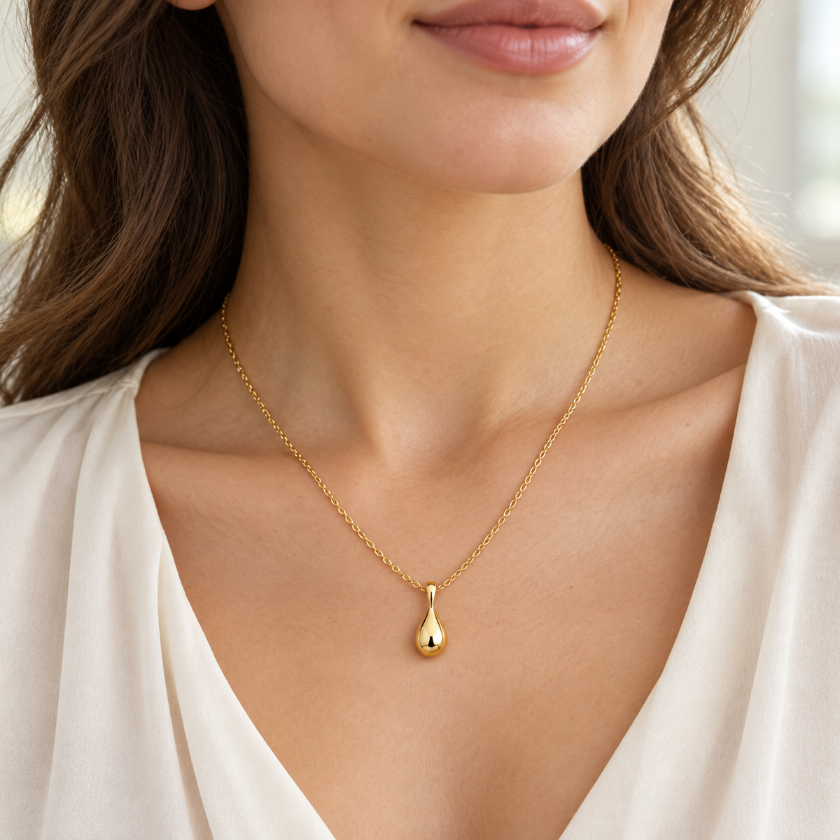 Rovenzaa Gold-Tone Teardrop Pendant Necklace